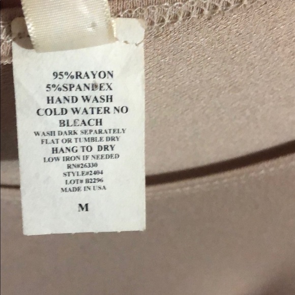 Size M cream colored shirt - Picture 3 of 4